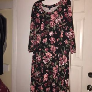 Flowered t-shirt dress